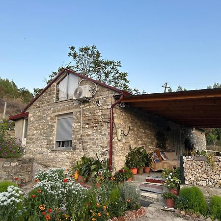 Stone House Villa Kelcyre ภายนอก รูปภาพ